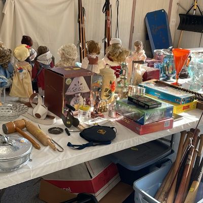 Estate sale photo
