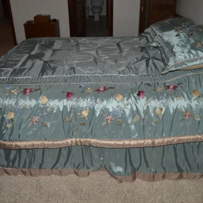 Sale Photo Thumbnail #131