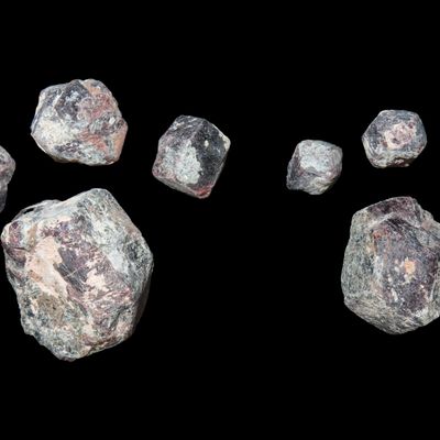 Sale Photo Thumbnail #486: Lot of Very Large Garnets Gemstones, Raw Rough Uncut / Unpolished Natural Specimens, Beautiful Stones
