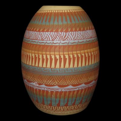Sale Photo Thumbnail #332: Beautiful Southwest Navajo Indians Pottery Vase / Jar / Bowl. Original Hand Painted / hand Etched Example. Signed on Bottom.