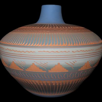Sale Photo Thumbnail #300: Beautiful Southwest Navajo Indians Pottery Vase / Jar / Bowl. Original Hand Painted / hand Etched Example. Signed on Bottom.
