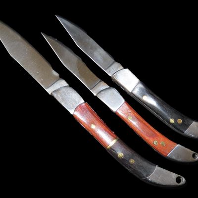 Sale Photo Thumbnail #947: Lot of 3 Vintage Single Blade Pocket Knives, Knife. Nice Solid Built Knives