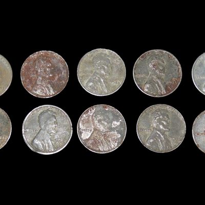 Sale Photo Thumbnail #969: Lot of 10 WW2 Steel Wartime Lincoln Cents from 1943, Wheat Penny, WWII, World War 2 Coins, Only Year Any US Coin was ever made from Steel!