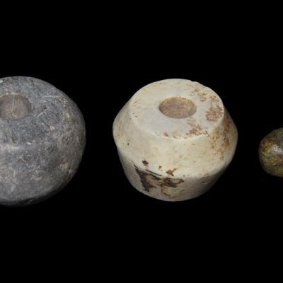 Sale Photo Thumbnail #433: Lot of 3 Pre-Columbian Mayan Stone Beads / Pendant. Guatemala.