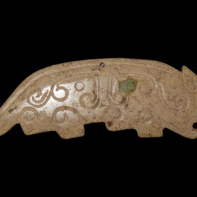 Sale Photo Thumbnail #500: Nice Antique Chinese Hongshan Culture Jade Effigy Pendant, Hand Made Example.