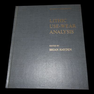 Sale Photo Thumbnail #893: LITHIC USE WEAR ANALYSIS, HARDBACK, 413 PAGES FULL OF TONS OF INFO ON USE WEAR, FRACTURE MECHANICS, RAW MATERIALS, AND SO MUCH MORE