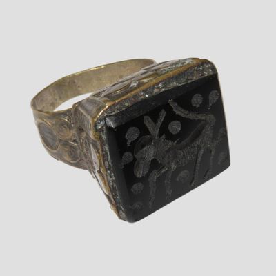 Sale Photo Thumbnail #704: Nice Roman Viking Engraved Intaglio Seal Ring, Bronze with Stone Intaglio Inset.