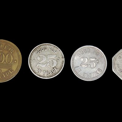 Sale Photo Thumbnail #944: Lot of early Vintage 1900's Illinois Store Advertising Trade Tokens. Casablanca Cocktail Lounge, Chicago. Winter's Bakery, Ofallon. Res Pool Hall. C.H. Kappmeyer, Chicago Heights.