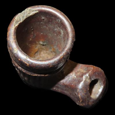 Sale Photo Thumbnail #278: Great Historic Clay Trade Pipe found in in Gallatin County Illinois.