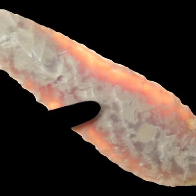 Sale Photo Thumbnail #642: Upper Paleolithic (11k-35k years old) Flint blade from Bergerac Region France, from Cro-Magnon man, 3 3/4" Long.