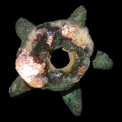 Sale Photo Thumbnail #379: Rare Copper Mace Head Effigy Pendant / Bead. Peru. Nicely detailed example, a nice Miniature example true to form of the larger mace heads. Heavy Patina!