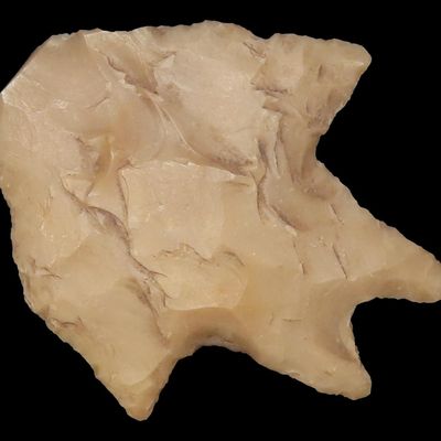 Sale Photo Thumbnail #812: Nice Wide & Translucent Comanche Pedernales / Perf found in Uvalde County Texas. Indian Arrowhead.