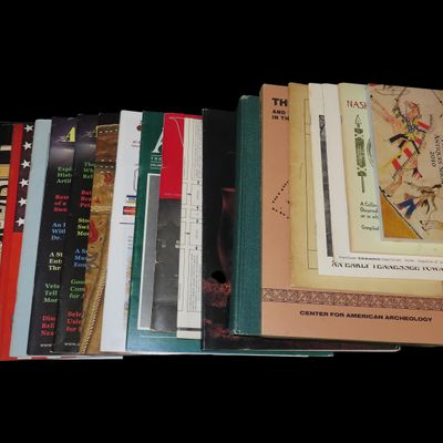 Sale Photo Thumbnail #977: LOT OF 20 ARTIFACT & RELATED BOOKS