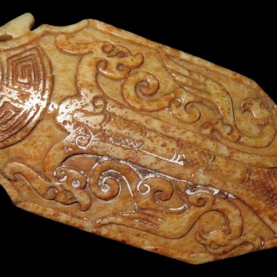 Sale Photo Thumbnail #628: Nice Antique Chinese Hongshan Culture Jade Effigy Pendant, Hand Made Example.