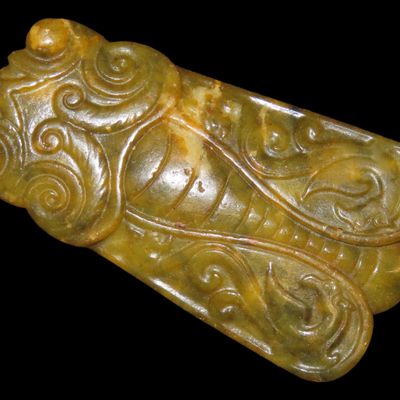 Sale Photo Thumbnail #572: Nice Antique Chinese Hongshan Culture Jade Effigy Pendant, Hand Made Example.
