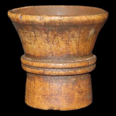 Sale Photo Thumbnail #371: Nice Pre-Columbian Inca Hand Carved Wood Cup / Kero, found in Peru. Drinking Vessel for the black drink.
