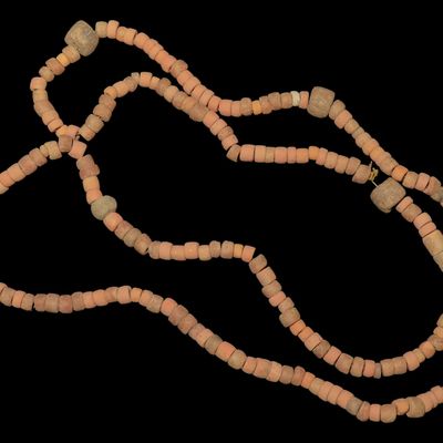 Sale Photo Thumbnail #211: 28" Hohokam / Mimbres Drilled Bead Necklace found in New Mexico. Ex Jonathan parks Collection.