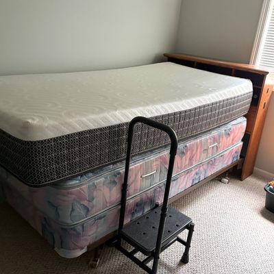 Sale Photo Thumbnail #144