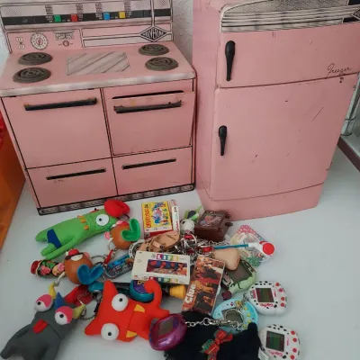 Sale Photo Thumbnail #21: 1960's miniature stove and fridge