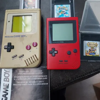 Sale Photo Thumbnail #5: Gameboys and some games