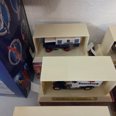 Sale Photo Thumbnail #563