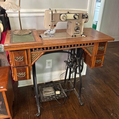 Estate sale photo