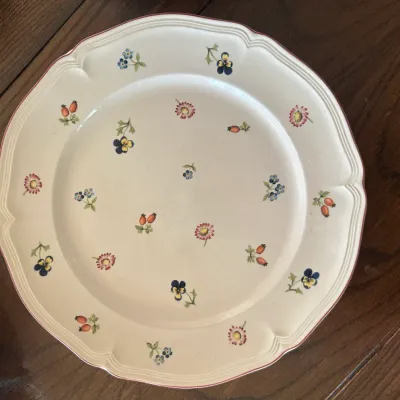 Villeroy & Boch 'Petite Fleur' Dinnerware Service (large)