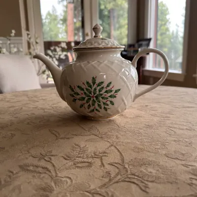 Lenox 'Holiday' Teapot