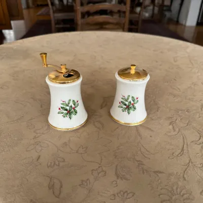 Lenox 'Holiday' Salt Shaker & Pepper Mill Set