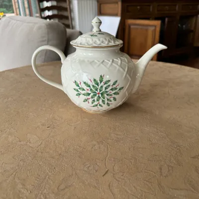 Lenox 'Holiday' Teapot