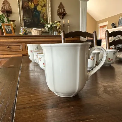 Villeroy & Boch 'Petite Fleur' Dinnerware Service (large)
