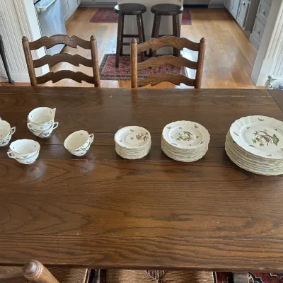 Herend 'Rothschild Bird' Hand-Painted Porcelain Service