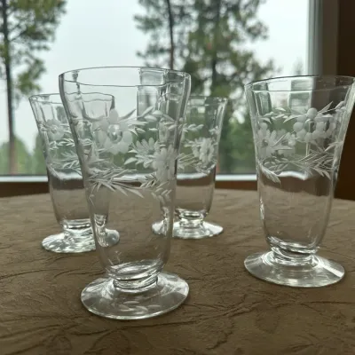 Etched Floral Footed Juice Glasses (Set of ~4)
