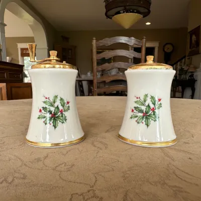 Lenox 'Holiday' Salt Shaker & Pepper Mill Set