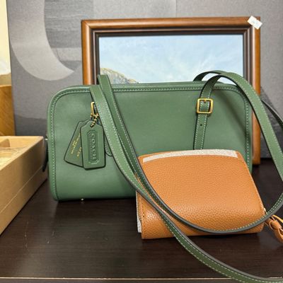 Sale Photo Thumbnail #3