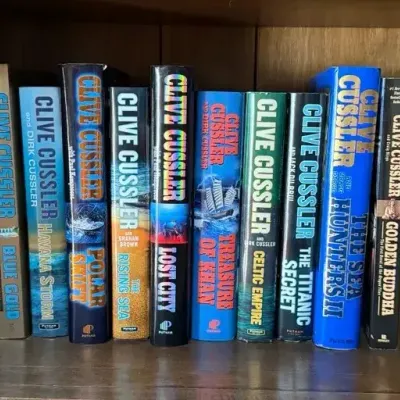 Clive Cussler Adventure Collection – 8 Hardcover & 2 Paperback Novels