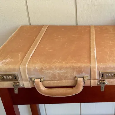 Vintage Leather Attaché Briefcase – Hong Kong