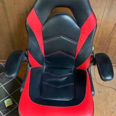 Black & Red Racing Style Gaming / Office Chair