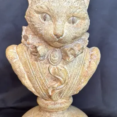 Midwest of Cannon Falls Regal Cat Bust Figurine