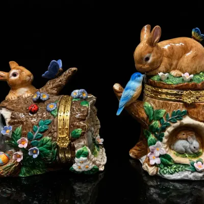 Pair of CWC Woodland Rabbis Hinged Trinket Boxes 