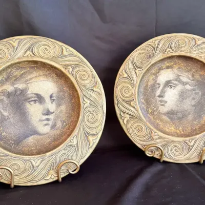 Pair of Neoclassical Profile Portrait Decorative Plates 