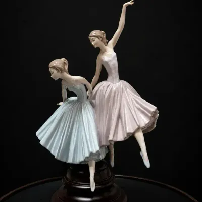 Lladró “Merry Ballet” #5035 Two Ballerinas Porcelain Figurine