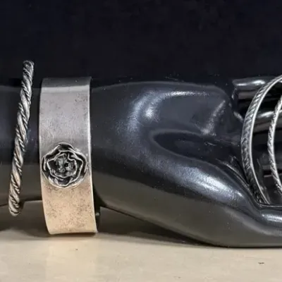 Sale Photo Thumbnail #34