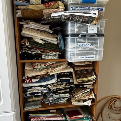 Sale Photo Thumbnail #29: Quilting fabric
