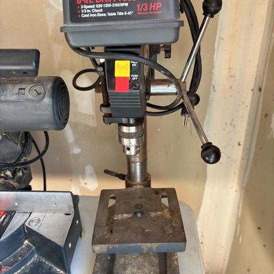 Sale Photo Thumbnail #7: Woodworking equipment 