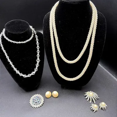 A Gatsby Inspired Jewelry Lot Featuring A Rhinestone And Faux Pearl Brooch & Clip-On Earring Set