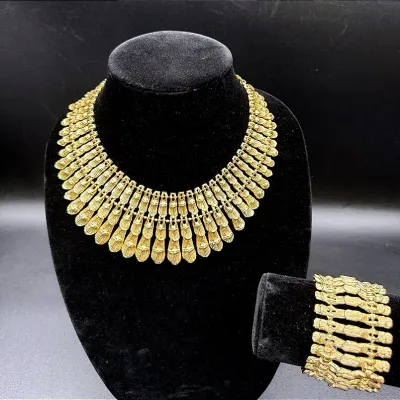 Cleopatra Collar Necklace And Bracelet Set