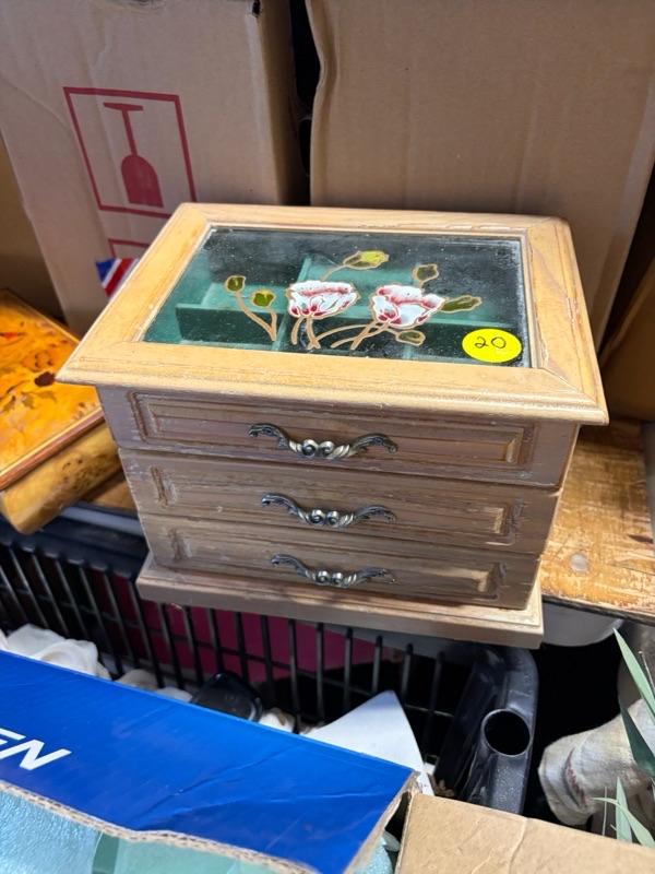 Sale Photo Thumbnail #20