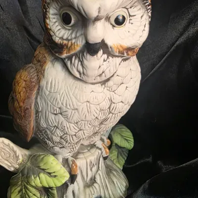Vintage Large Ceramic Owl Figurine on Tree Stump – Woodland Nature Décor