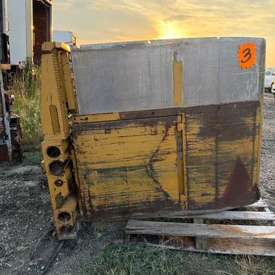 Sale Photo Thumbnail #78: 3-Forklift Carton Clamp